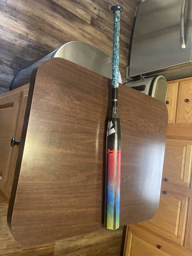 Used DeMarini (-11) 21 oz 32" prism Bat