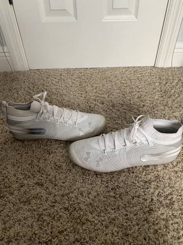 Under Armour Spotlight Football Cleats