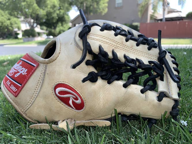 Rawlings Baseball Glove