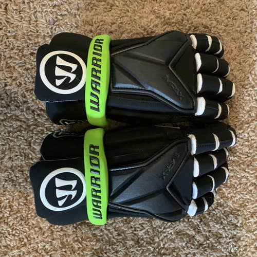 True Lacrosse Medium Black Warrior Evo Pro Lacrosse Gloves