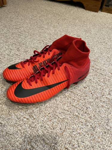 Red Men's Molded Cleats Nike Mercurial Superfly Cleats