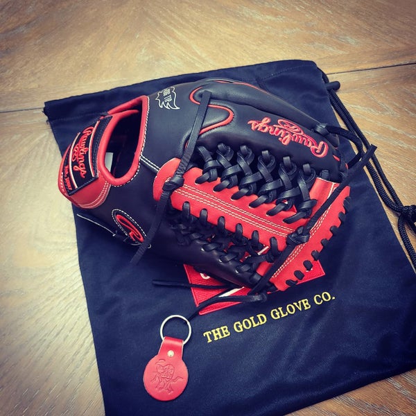 New Rawlings glove of the month. pro205w-4sbs
