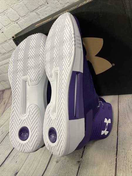 Under Armour Drive 4 TB Size 15 Purple / White Basketball  display picture 2
