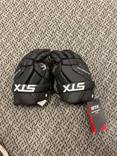 Black New Player's STX Medium Surgeon 400  Lacrosse Gloves