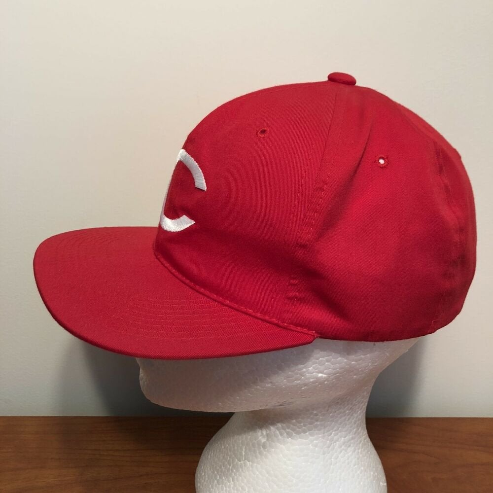 VINTAGE Cincinnati Reds Hat Boys One Size White Snapback Cap MLB Baseball  Youth