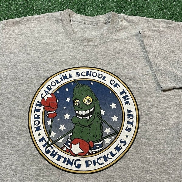 North Carolina School Arts T Shirt Mens XL Adult Gray Fightin Pickles Funny Food