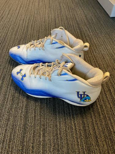 Team Issue Delaware Blue Hens Under Armour turf shoe