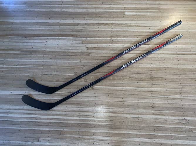 CCM Jetspeed 2 Pack Senior Grip 90 Flex Right handed P28M