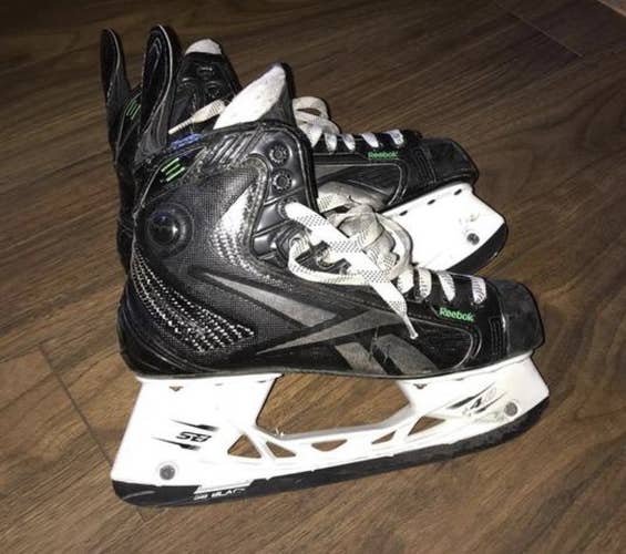 Reebok Ribcore Skates (Size 8)