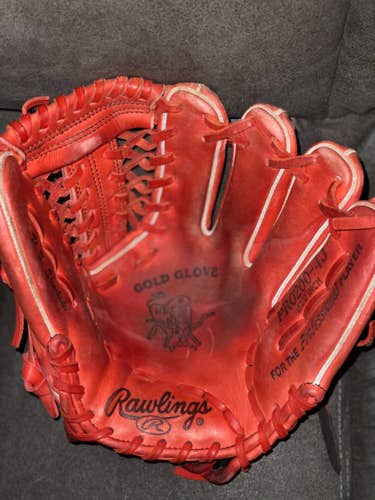 Red Used Adult Rawlings Right Hand Throw Infield Heart of the Hide Baseball Glove 11.5"