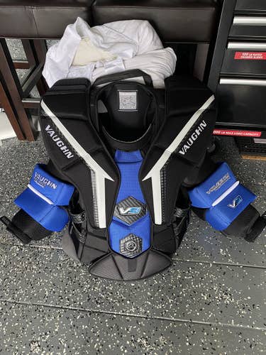 Vaughn Velocity V9 Pro Goalie Chest Protector