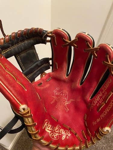 Used Rawlings Right Hand Throw Heart of the Hide Baseball Glove 11.5"