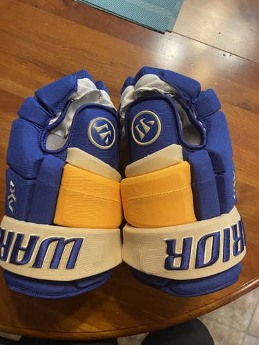 Blues Heritage Warrior AX1 pro Gloves 14" Pro Stock