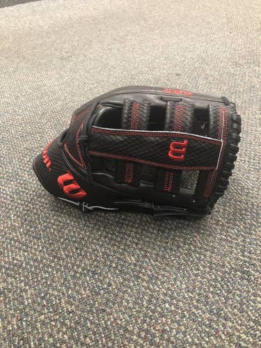 Black New Wilson RHT Outfield A2K SuperSkin Baseball Glove 12.75"