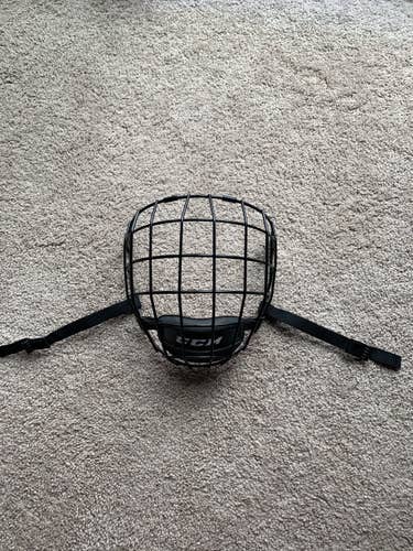 CCM FM580 Black Hockey Cages