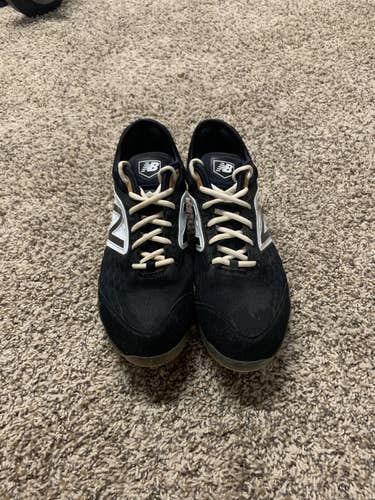 New balance metal baseball cleats//SIZE 12
