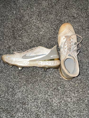 Nike Hurache Elite 3 Metal Baseball Cleats Used