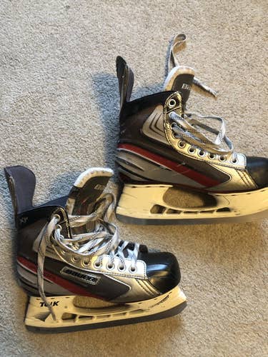 Bauer vapor x3.0 size 6 skates