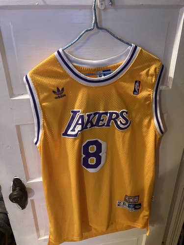 Kobe Bryant jersey