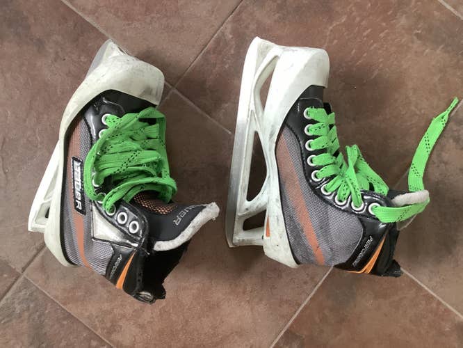 Junior Used Bauer Performance Hockey Goalie Skates Size 3