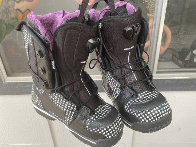 Used Women's Size 6.0 (Women's 7.0) Salomon Kiana Snowboard Boots