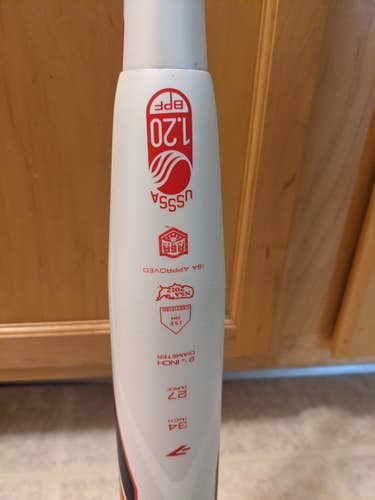 Limited edition Red White Blue Used Adult 2018 AXE Composite Bat 27 oz 34"