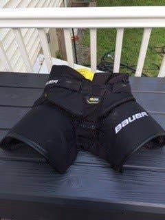 Black Intermediate Used Small Bauer Goalie Pants