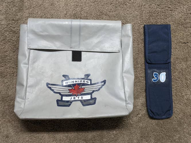 Winnipeg Jets Skate Bag + Steel Pouch