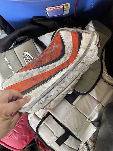 Used Regular Blocker Glove