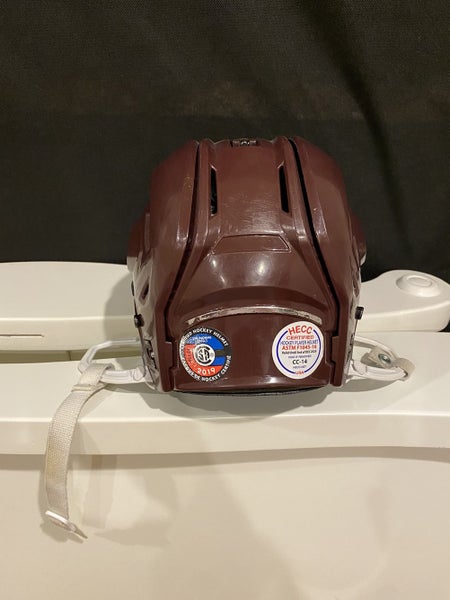 Maroon Bauer Re-Akt 150 Helmet Small Used