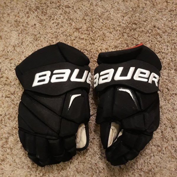 Jordan Caron Boston Bruins Bauer APX2 game used gloves, size 14 inch, pro stock