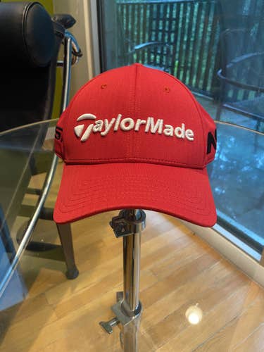 USED One Size Fits All Red TaylorMade Hat