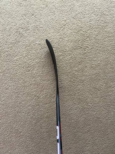 Senior Right Handed Toe Pattern Pro Stock Vapor FlyLite Hockey Stick