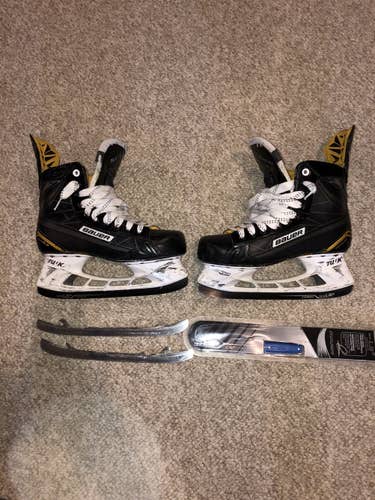 Used Bauer Regular Width  Size 7.5 Supreme HP Pro Hockey Skates