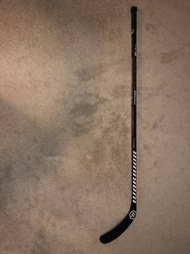 Used Senior Warrior Left Hand QRE Pro Team Hockey Stick Mid Pattern