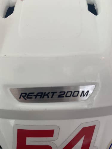 White Used Medium Bauer Re-Akt 200 Helmet