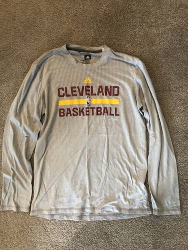 Cleveland Cavaliers Warmup Shirt