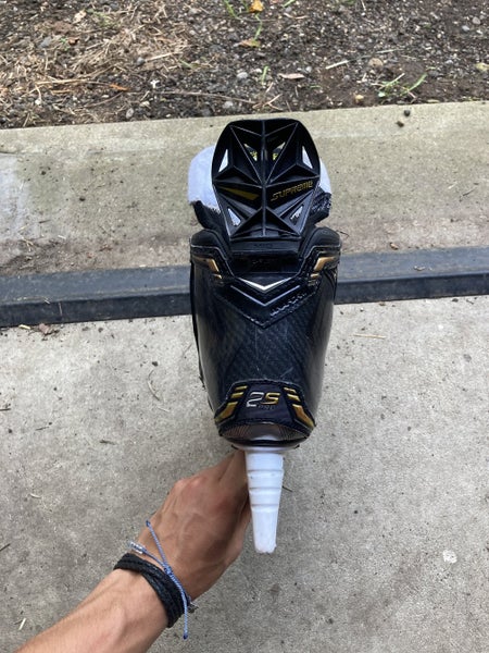 Senior Used Bauer Supreme 2S Pro Hockey Skates Regular Width Pro Stock Size 8