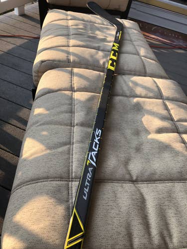 Senior Left Hand Pro Stock Ultra Tacks Hockey Stick