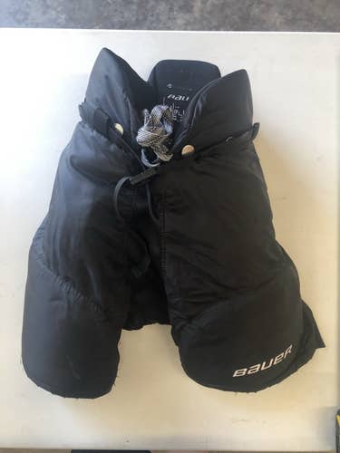 Black Junior Used Large Bauer Nexus 400 Hockey Pants
