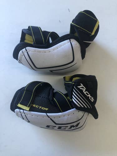 Junior Used Small CCM Vector Elbow Pads
