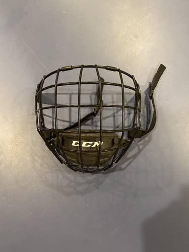 New Black CCM FM580 Cage Size Small