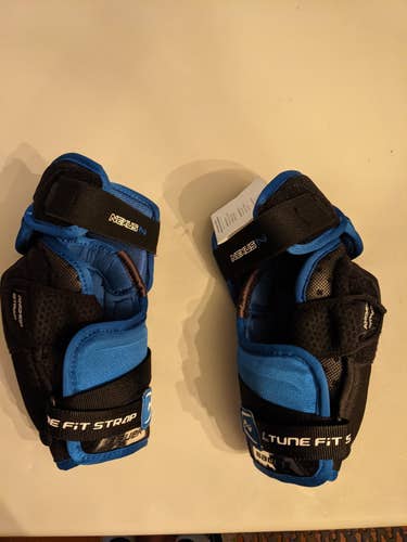 Senior New Medium Bauer Nexus 2N Elbow Pads