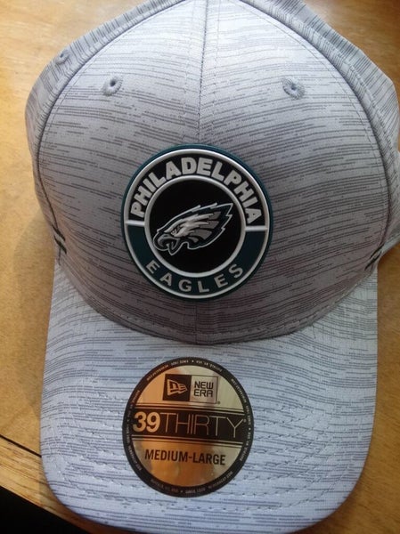 PHILADELPHIA EAGLES TEAM ISSUED NEW ERA FLEX-FIT ADULT HAT M / L