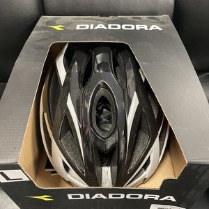 brand new adult size Large Diadora bike helmet. Black