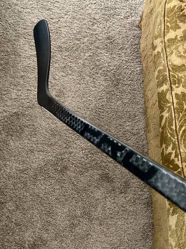 Connor Mcdavid RIGHTY Pro Curve 75 Flex Stick