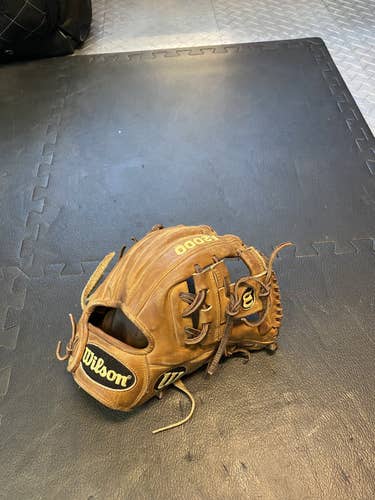 Used Right Hand Throw 11.5" DP15 A2000 Baseball Glove