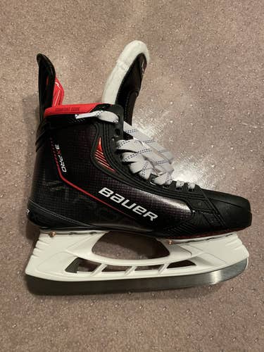 Senior Bauer Size 9.5 Vapor Hockey Skates Fit 1