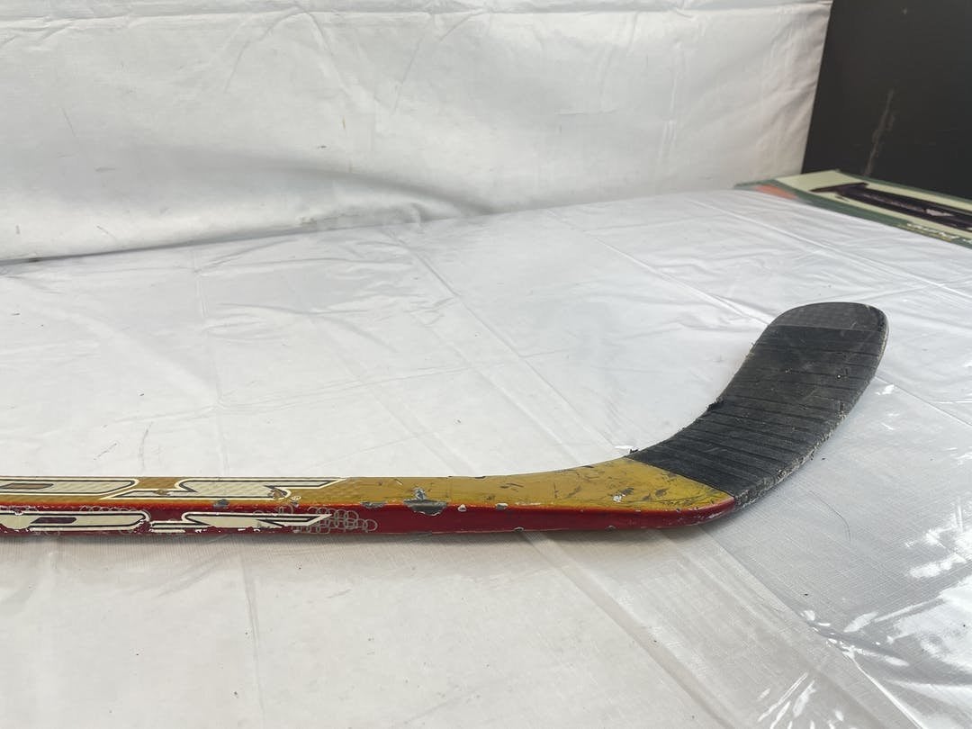 TPS Response R8 Lite Composite Stick - Intermediate