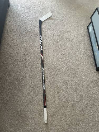 Intermediate Right Handed Mid Pattern  CCM JetSpeed FT2 Hockey Stick